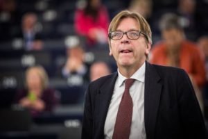 Da Berlusconi al PD: l'anti-italianismo degli "amici" di Verhofstadt